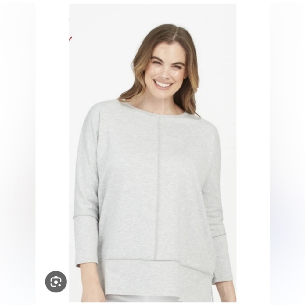SPANX The Perfect Length Three Quarter Sleeve Dolman Shirt Gray